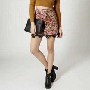 🔖Sold🌺Topshop Floral Tapestry Skirt🌹